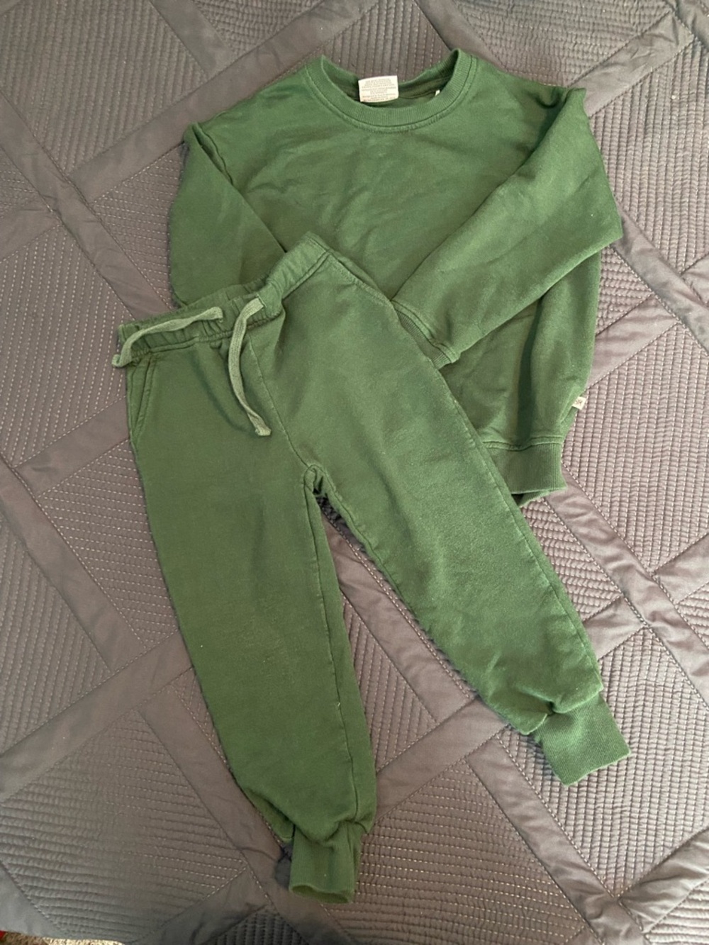 Bums and Roses’Ever So Green’ Bamboo Relaxed Fit Jogger Set